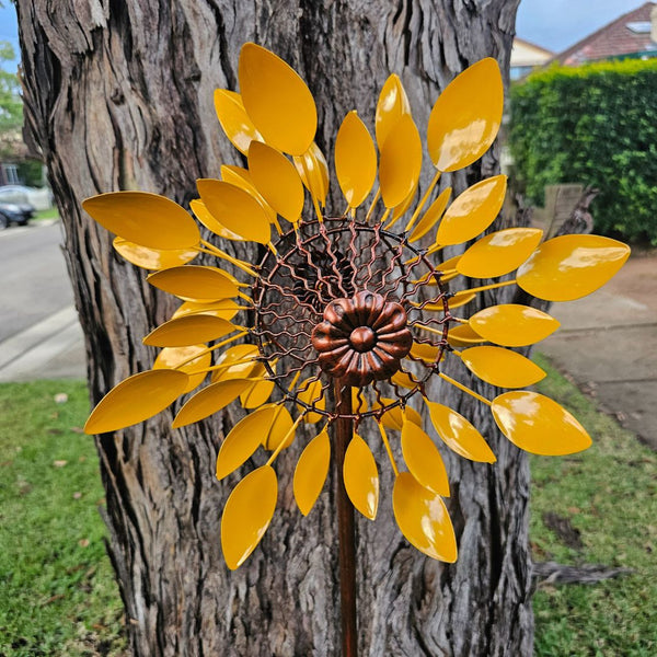 Wind Spinner - Sunflower Petal